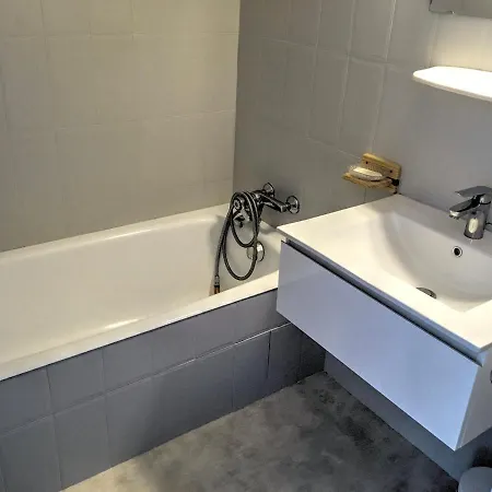 Confort Proche Centre, 4 Pers, Avec Balcon Apartment *
